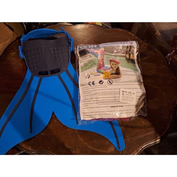 She Pretty‎ Mermaid Tail with Monofin Mermaid Swimsuit Bikini Sz 110 (4-5y) NEW - Picture 1 of 3